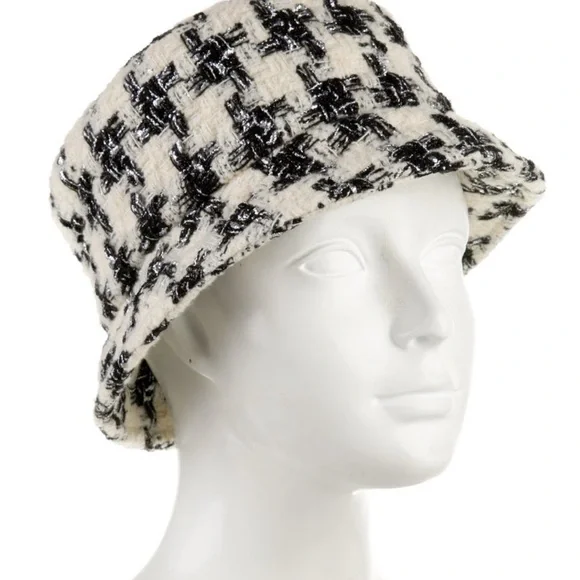 Chanel Black and Cream Tweed Bucket Hat - Picture 2 of 3